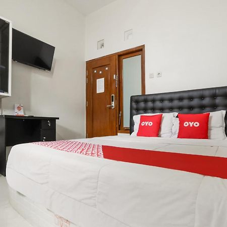 Super Oyo 3838 Tamansari Guest House Solo Εξωτερικό φωτογραφία