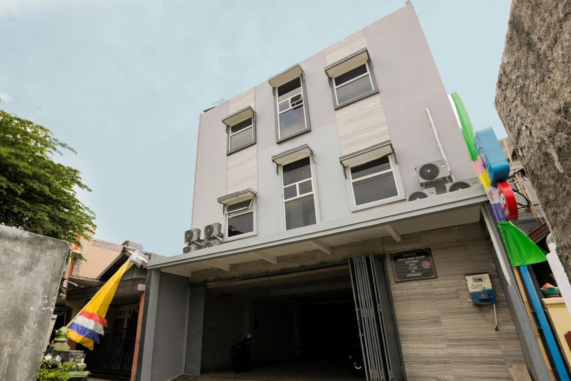 Super Oyo 3838 Tamansari Guest House Solo Εξωτερικό φωτογραφία