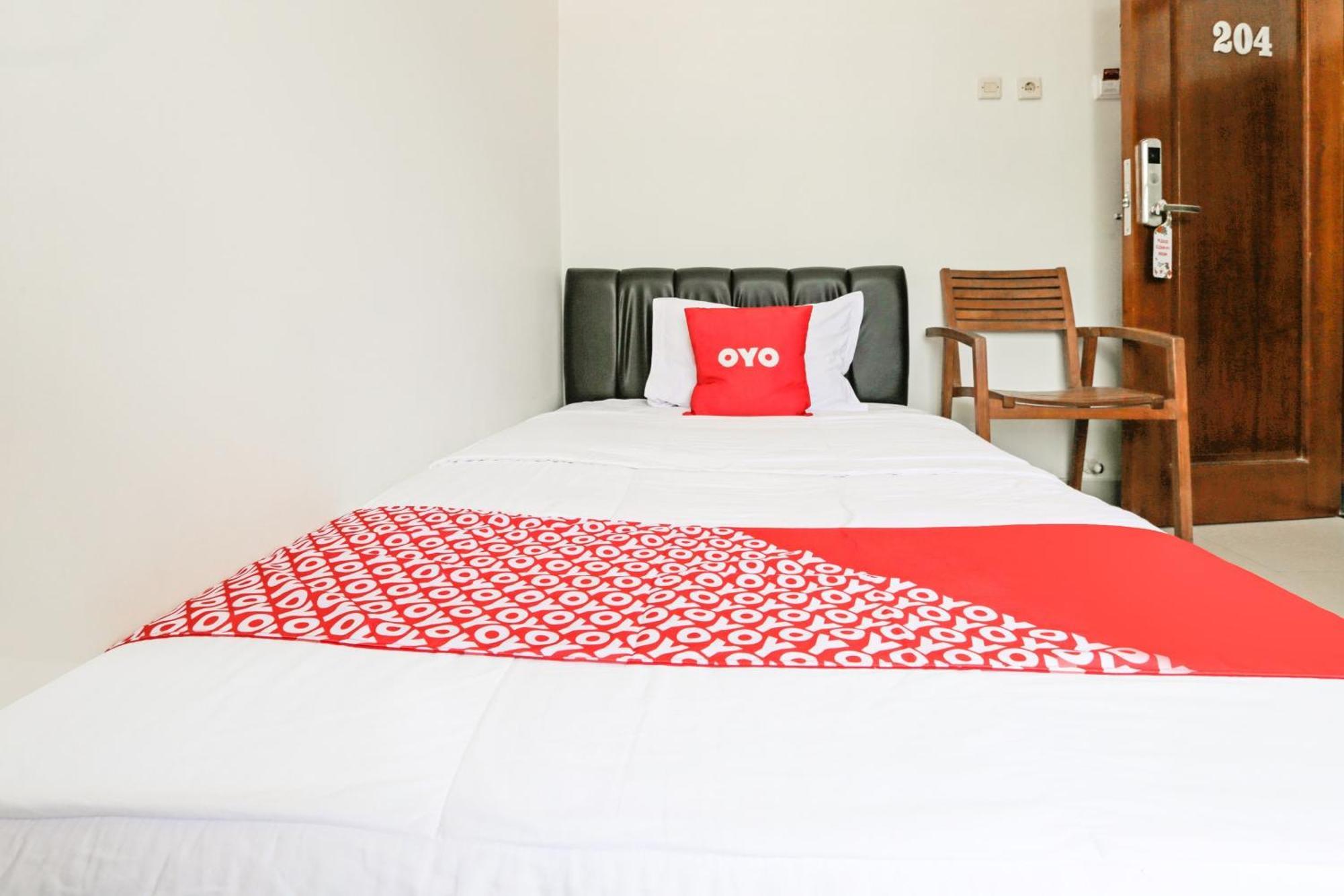 Super Oyo 3838 Tamansari Guest House Solo Εξωτερικό φωτογραφία